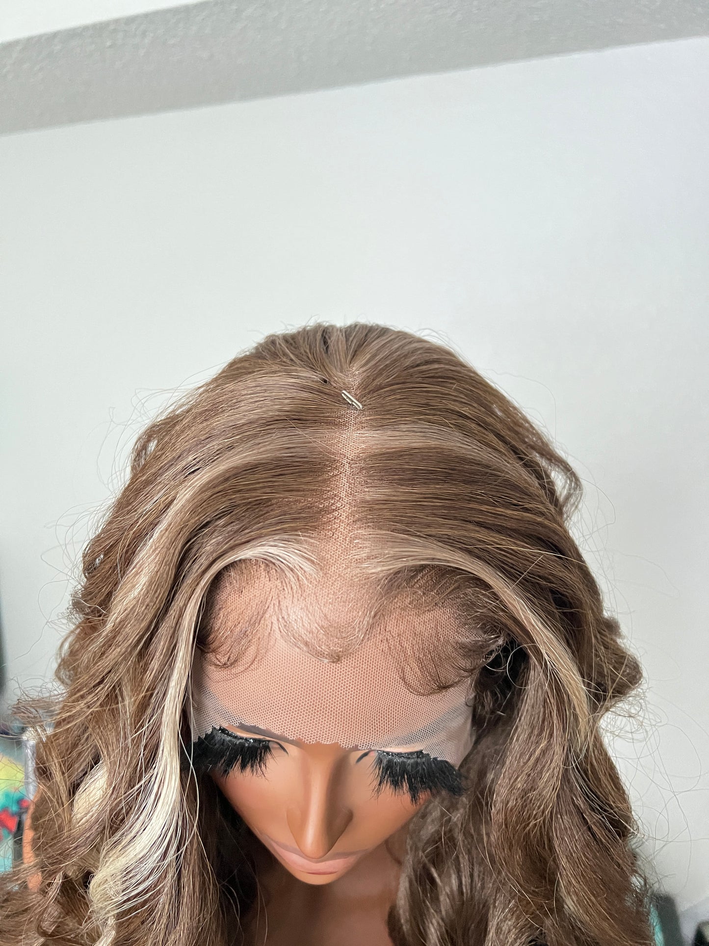24” Balayage Light Brown Curly Wig