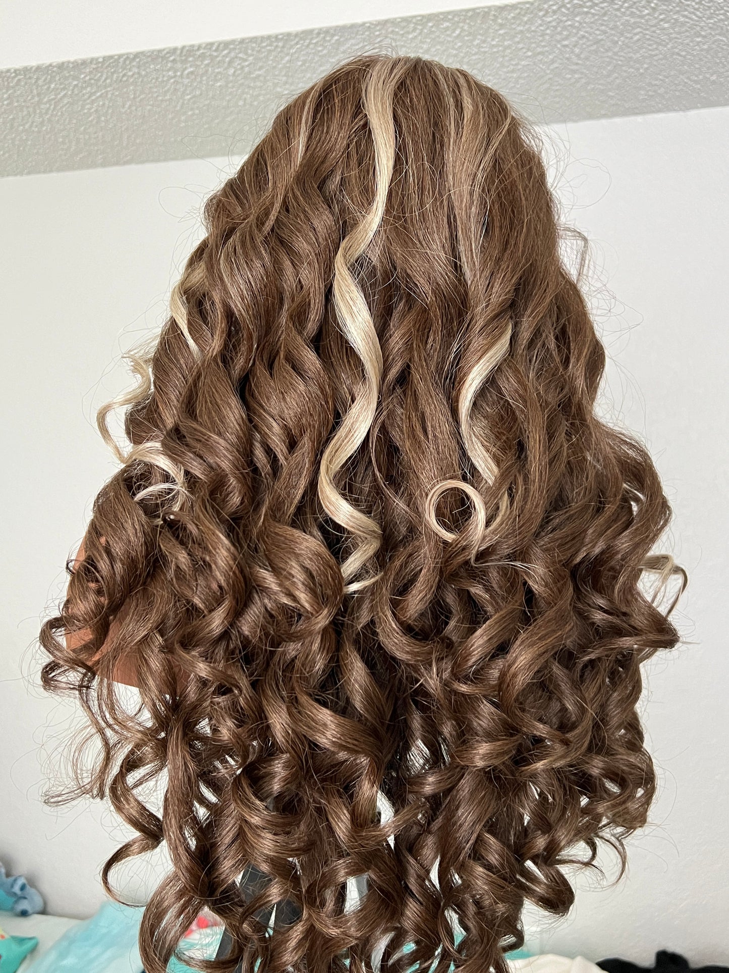 24” Balayage Light Brown Curly Wig